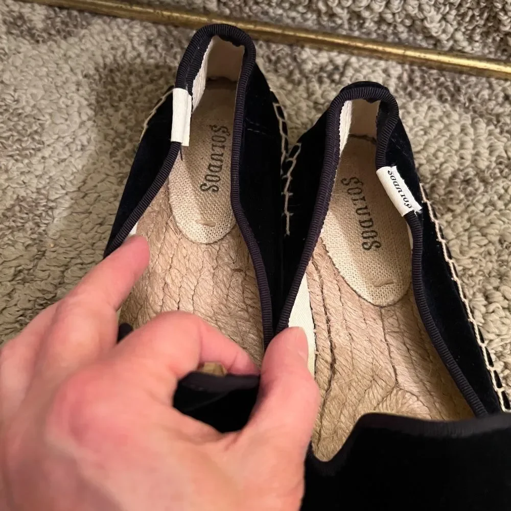 EUC Women's Soludos Black Velvet Smoking Slipper Espadrille Flats Loafers 6.5
